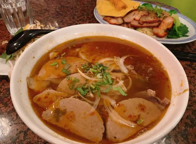 🍜 Halifax's Pho Legend｜I Love Pho｜24/7 Comfort Food