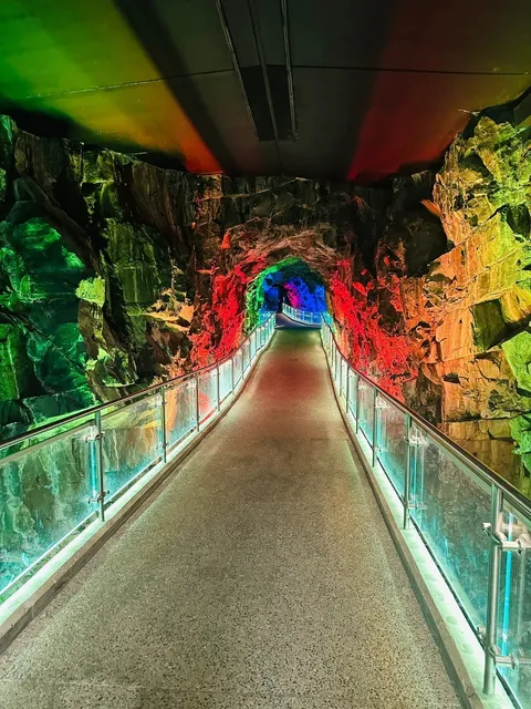 Sandy Loves Skincare