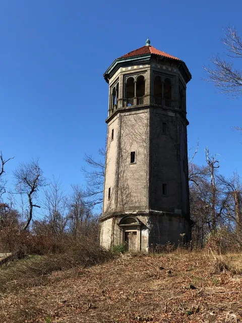 Such a Pleasant Day Trip! 🏰🌄🚗