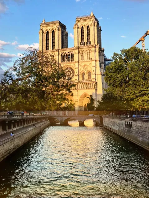 The Exclusive Romantic Sunset of Paris | A Must-See Night Tour Guide ✨