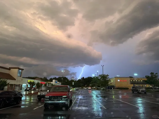 🚗✈️ Self-Drive Trip｜Flying Over Charlotte – The Ultimate Experience!