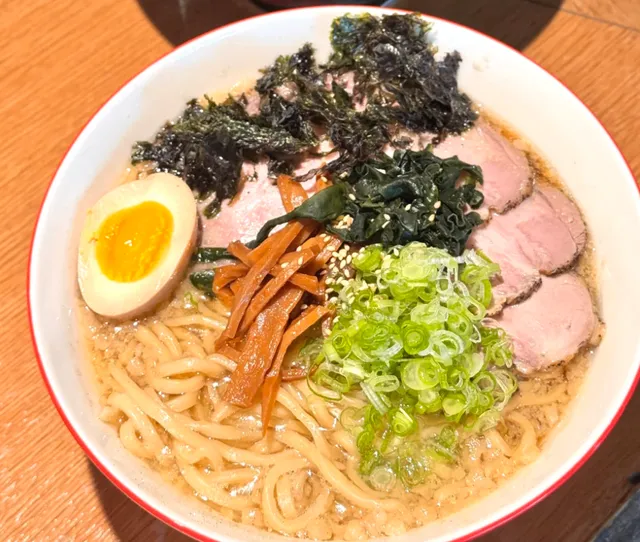 Quincy Food Adventure 🇯🇵 | Hidden Hokkaido Ramen Spot at the Border