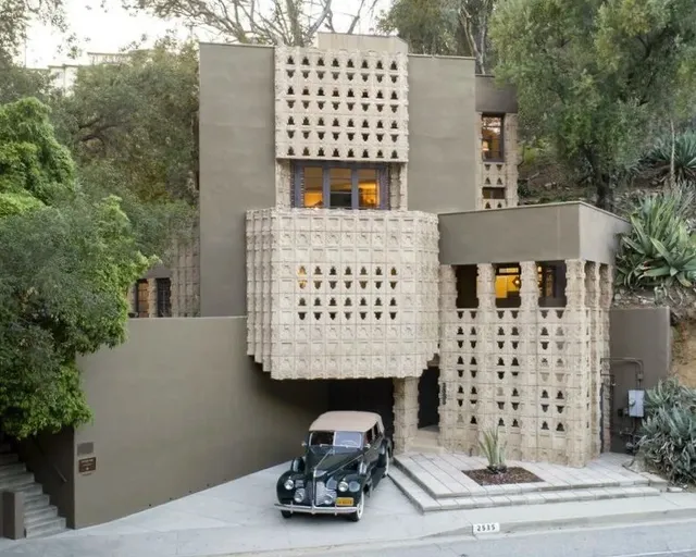 LA Design Treasure Hunt 