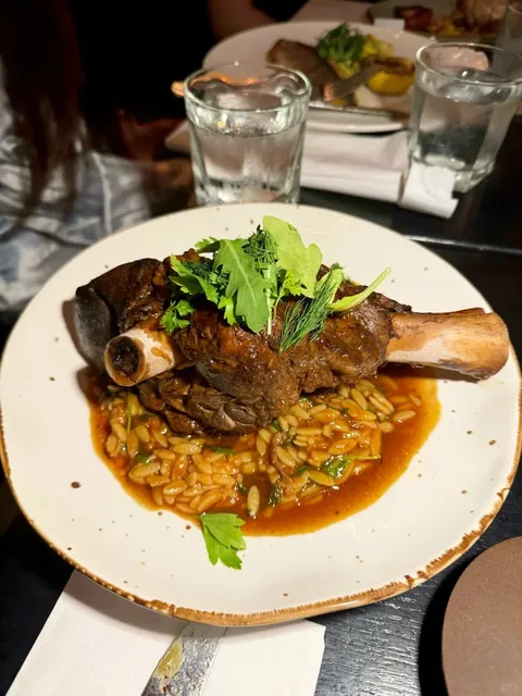 Essex | NYC’s Hidden Alleyway Gem 🍷✨  