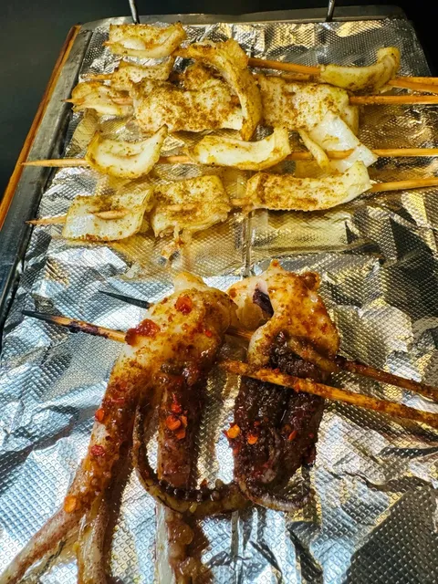 OC Late-Night Eats | 949 Grill Lounge in Irvine 🍢🐸