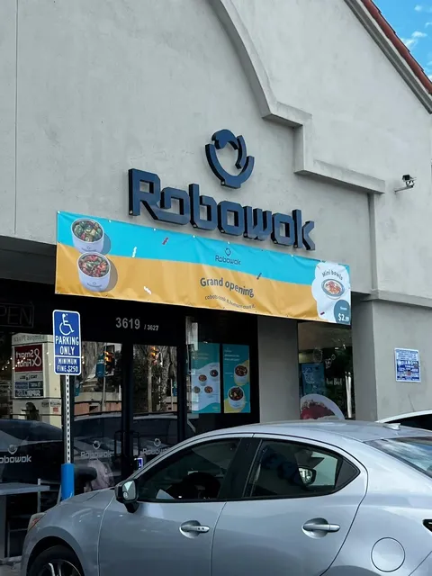 It’s Finally Here – USC’s New Go-To Spot! 🐯🍚