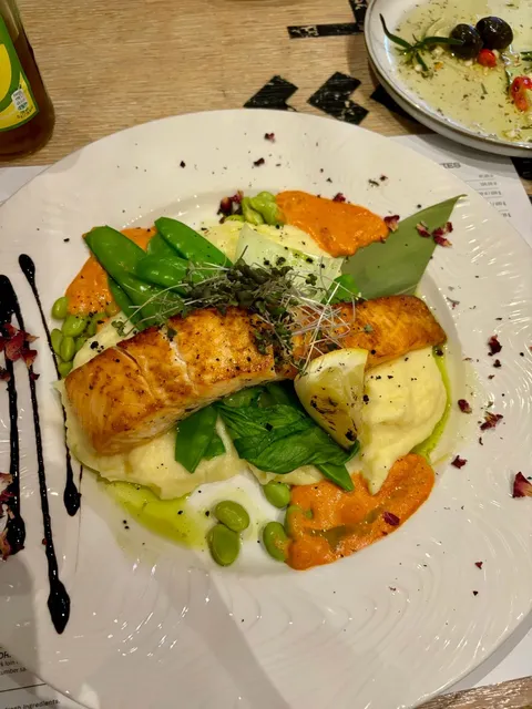 CUD MIÓD - A Warsaw Restaurant Loved by Locals