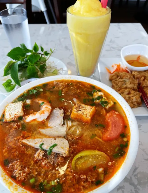 Burnaby’s Must-Try Vietnamese Spot | Bún Riêu Phương Nam Review
