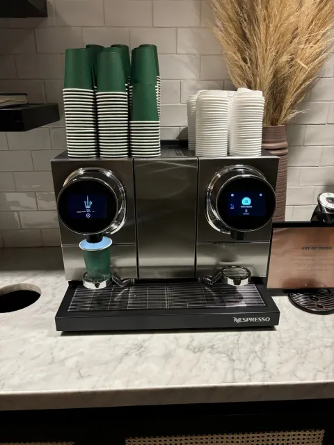 The Emmeline Hotel: Absolutely Outstanding! 🏨✨