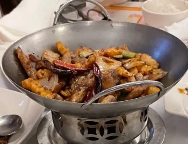 🍲 Wang's Two: A Trusted Chinese Staple Near O-Mall 🥢