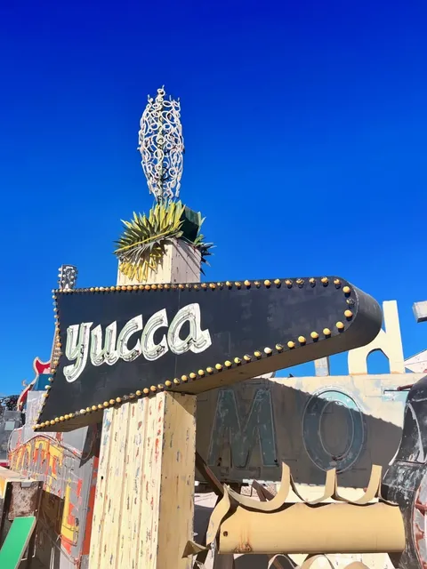 🌃✨ Neon Museum Las Vegas: A Glowing Time Capsule