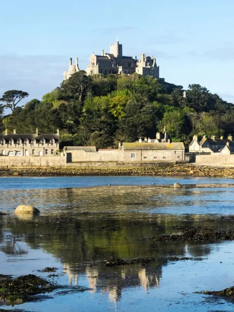 The Stunning Castle in the UK! How Did I Just Discover This… 😍  