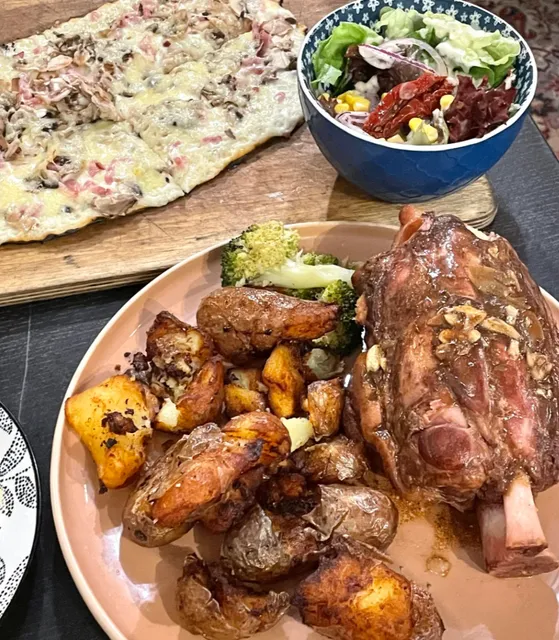 ​​🇫🇷 Strasbourg Must-Eat | The Legendary Pork Knuckle of Alsace! 🍖✨