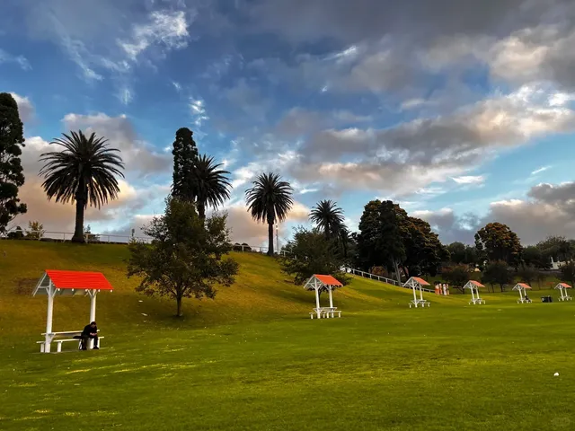 Geelong’s Coastal Wonderland: Where Art Meets the Sea 🌊🎨✨