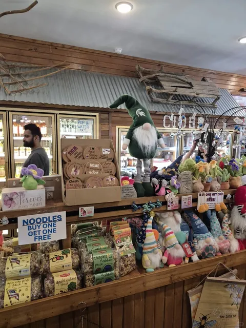 📍 Ann Arbor 🍒 One-Day Farm Guide (Part 2) — Shopping + Wine Tasting