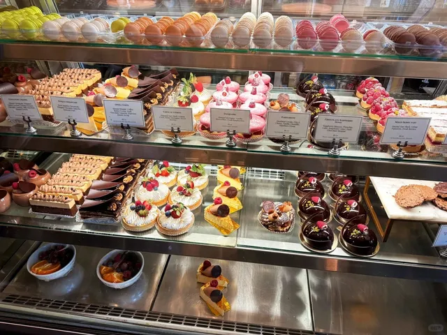 ✨ Milwaukee’s Hidden Gem: A Charming French Café! 🇫🇷☕