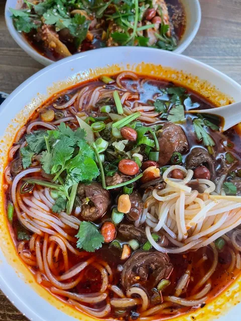 Bay Area’s Instant Noodle Escape 🏝🌞🌴