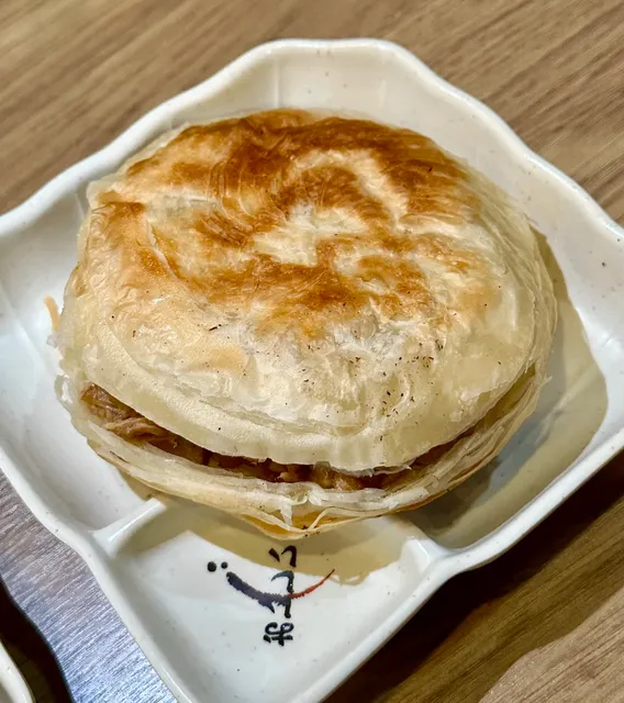 Vancouver | Legendary Chinese Eatery: Big Portions, Bigger Value!