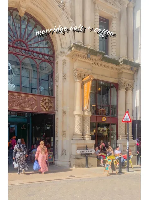  Birmingham's Retro Gem: A Oat-Fueled Time Capsule.☕️