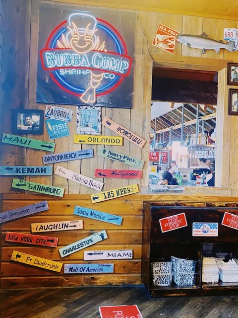 What’s It Like to Eat Seafood by the Ocean? 🦞🌊