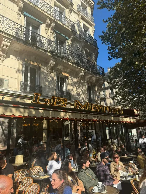 Notre-Dame De Paris Food Recommendations 🏰