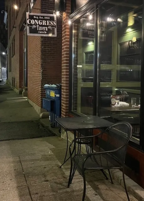  A Pub Experience Full of Contrasts