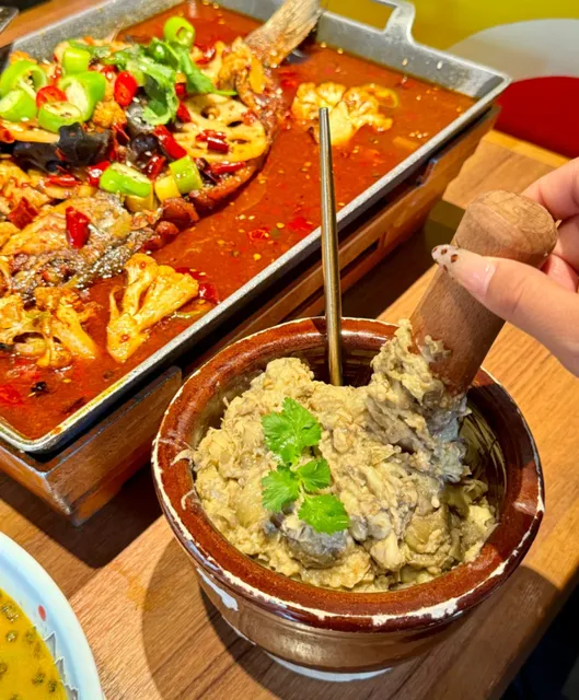 🇬🇧 London's Sichuan Cuisine That's a Little Rice-Worthy 🤔