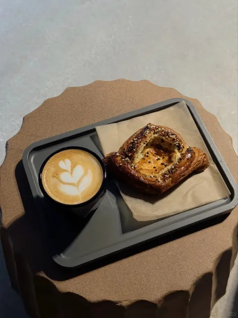 LA | Gorgeous New Cafe with Aesop Vibes ✨