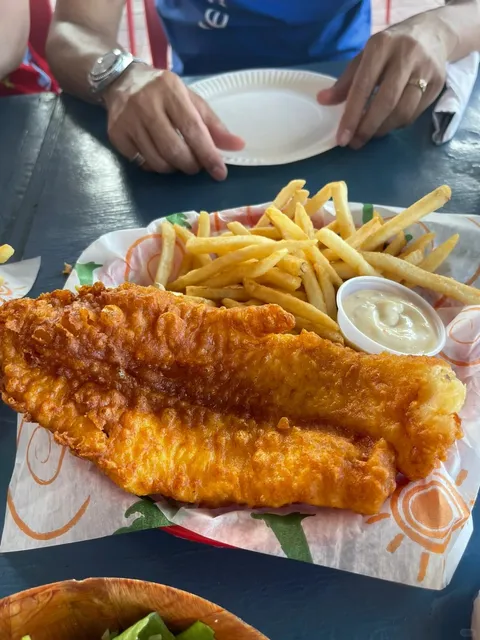 Lazy Jacks: Your Go-To Spot for Crispy Fried Fish in Puerto Rico