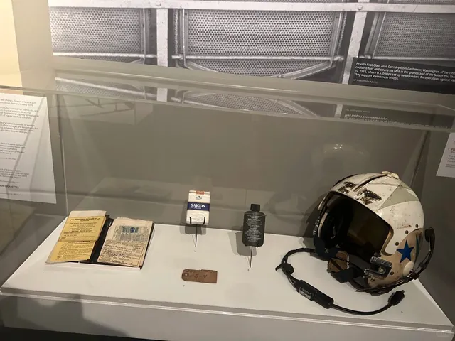 A Day Trip in Tacoma | Train Museum + Seaside Stroll 🚂🌊