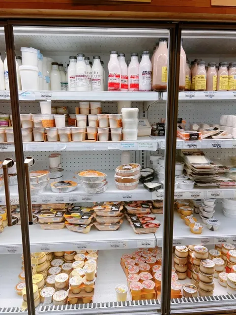 🇪🇸 Barcelona’s Best Kept Secret: Farm-Fresh Dairy Heaven! 🥛✨