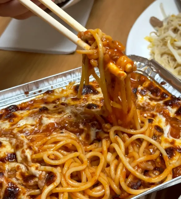 Boston Golden Leaf | Confused by the fragrance 😋 48 hours of wild fun