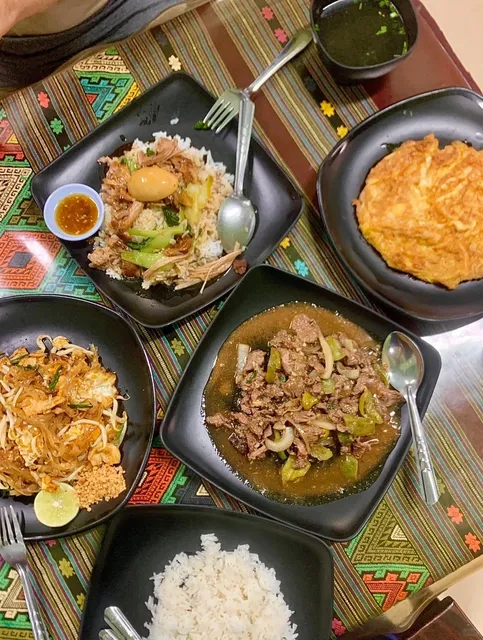 🌟 Come to Luang Prabang! Remember This Spot—Delicious & Cheap! 🤤🤤