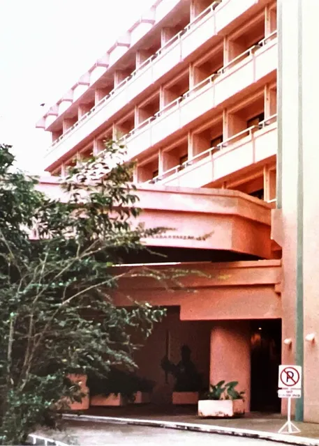 🇸🇱 Sierra Leone | Dodging a Civil War by Two Months