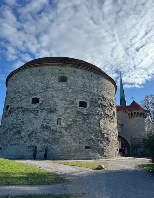 Estonia | Wandering Through Tallinn, A Poetic Old Town💟