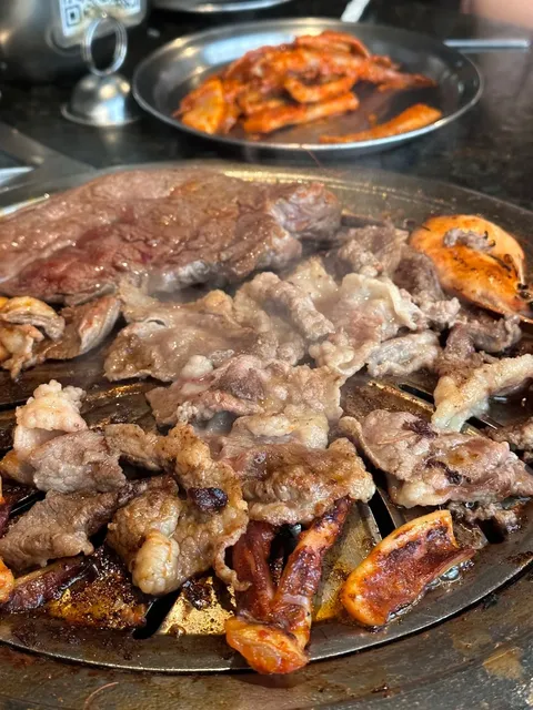 Chicago | An N-Time Favorite “Cafeteria-Style” 