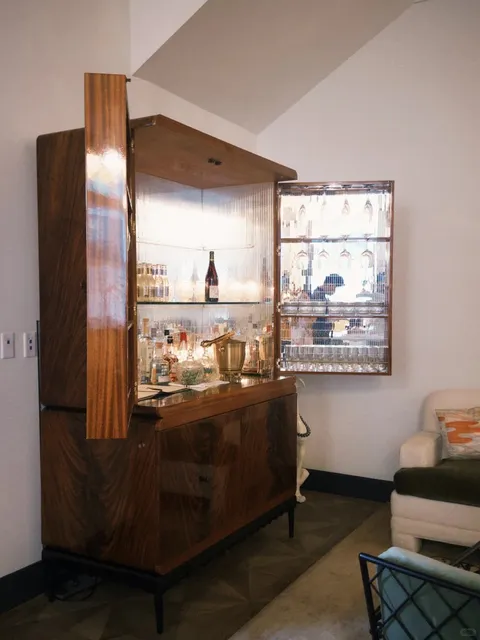 Staying at a Boutique Hotel That Redefined My Travel Standards 🏛️