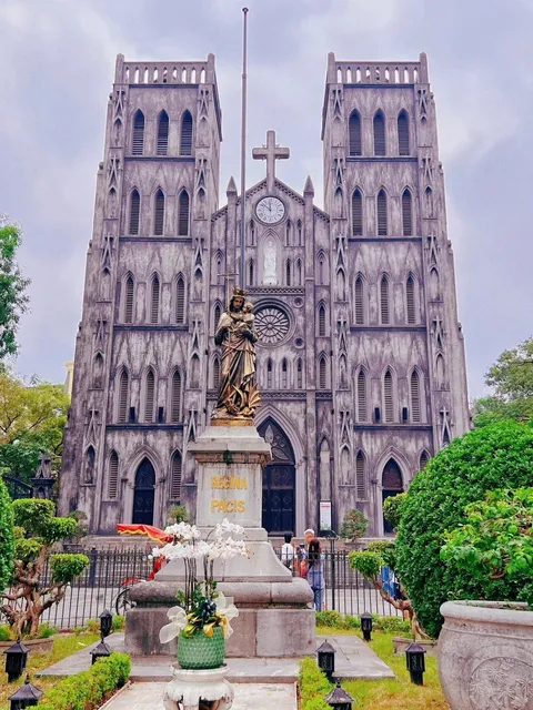⛪ St. Joseph's Cathedral: Gothic Grace in Hanoi 🏰✝️