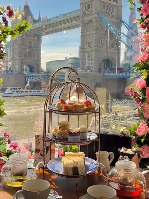 Spent the most worth-it £35 in London! And I'm feeling extra fabulous!