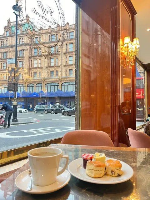 🇬🇧 London's Caffe Concerto！！！🎶☕️