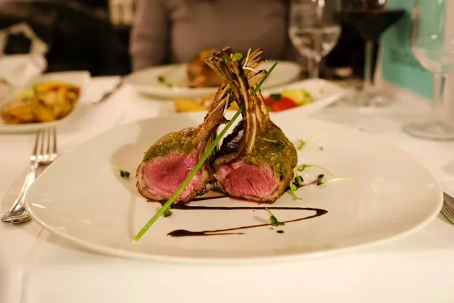 Frankfurt | Great Greek Restaurant Recommendation 🏟️🥘