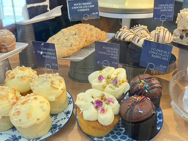 🇨🇦 Vancouver Dessert Diary | Purebread Bakery 🍰  