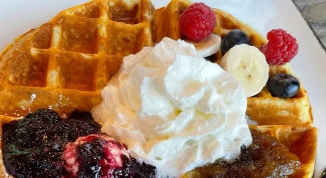 ☕️ Soluna Coffee & Mezcal | A Morning of Magic in the Strip District