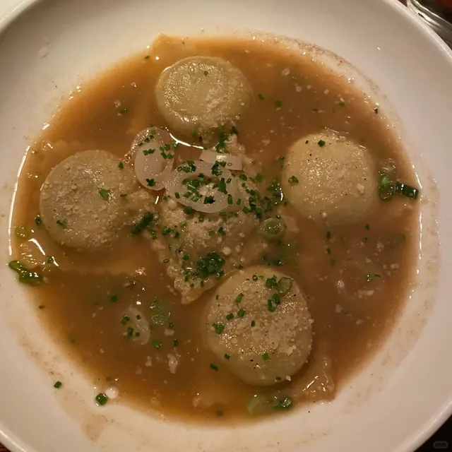 Must-Visit Date Spot in Philly: Talula’s Garden 💐✨