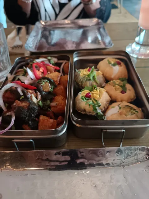 Lunch at a Beautiful Restaurant – Mowgli Shines! 🌿