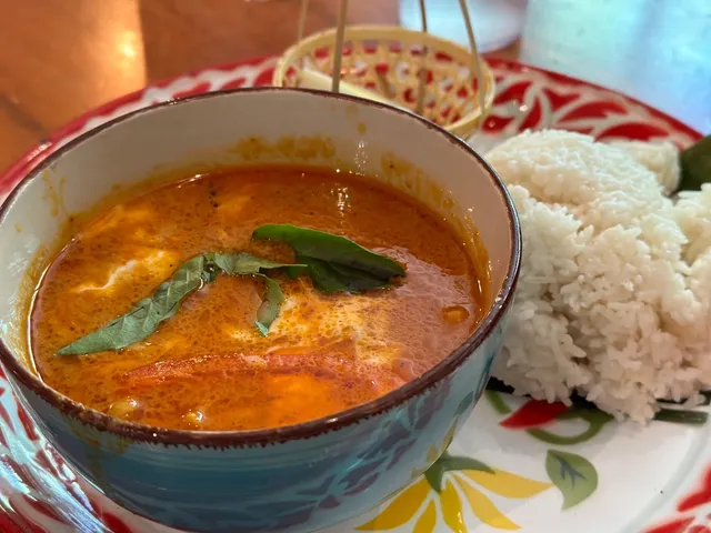 🥭 Madtown Eats | Thai Food Review — Monsoon Siam