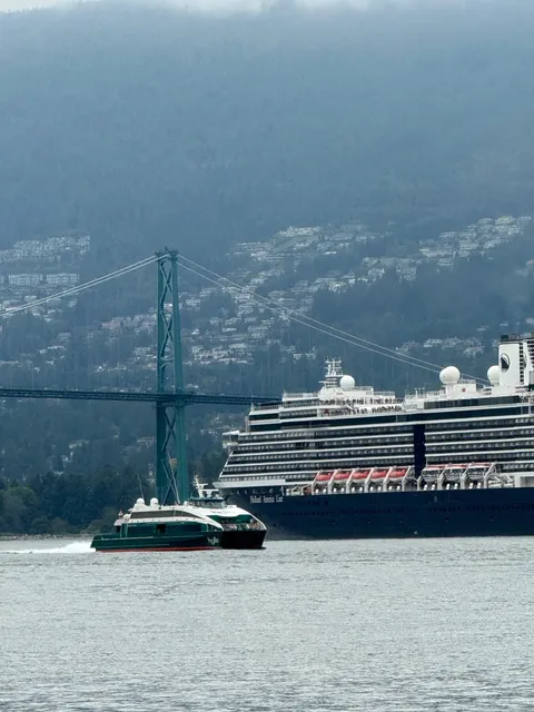 🇨🇦 ​​Stanley Park: Vancouver’s Urban Oasis​​ 🌲🌊