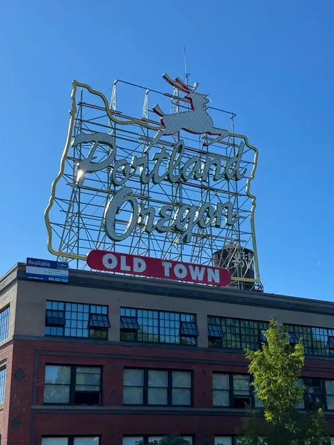 A Day Trip to Portland 🚗🌞