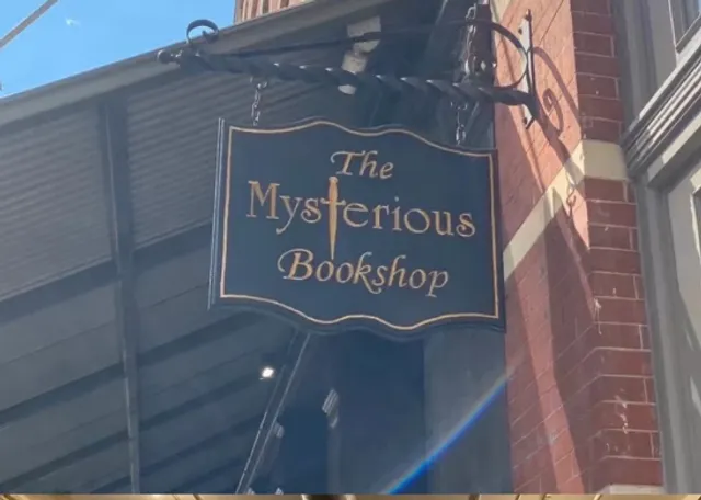 Sharing My Favorite Bookstores (1)🌟