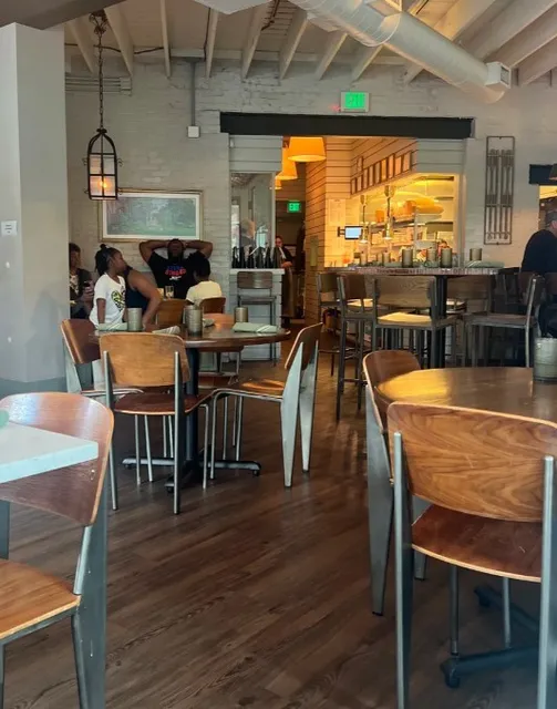 🍖 Ardsley Station | A Cozy Neighborhood Gem with Big Flavor! 🍤